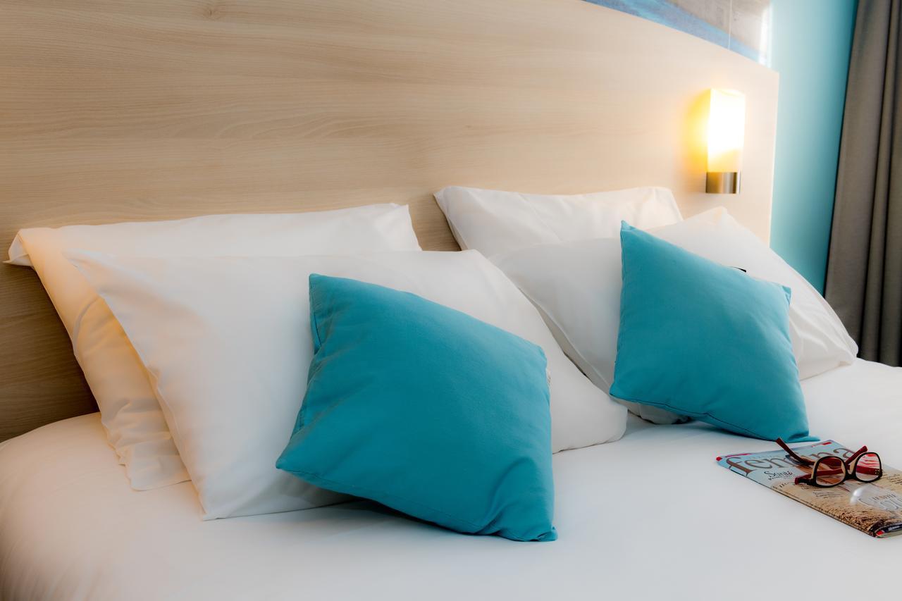 Brit Hotel La Rochelle Perigny ภายนอก รูปภาพ